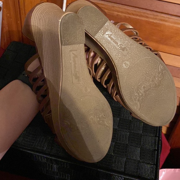 Wedges - Picture 7 of 7